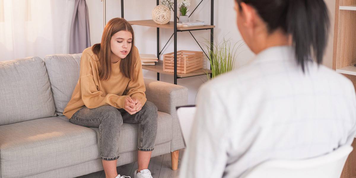 pscyhotherapist and patient